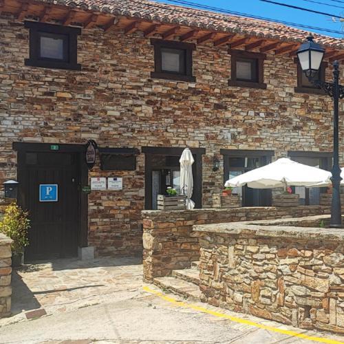 Posada De Serrada Serrada de la Fuente Exteriér fotografie
